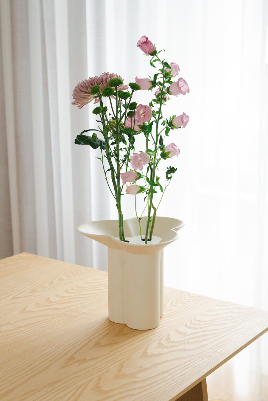 Clover Vase - medium