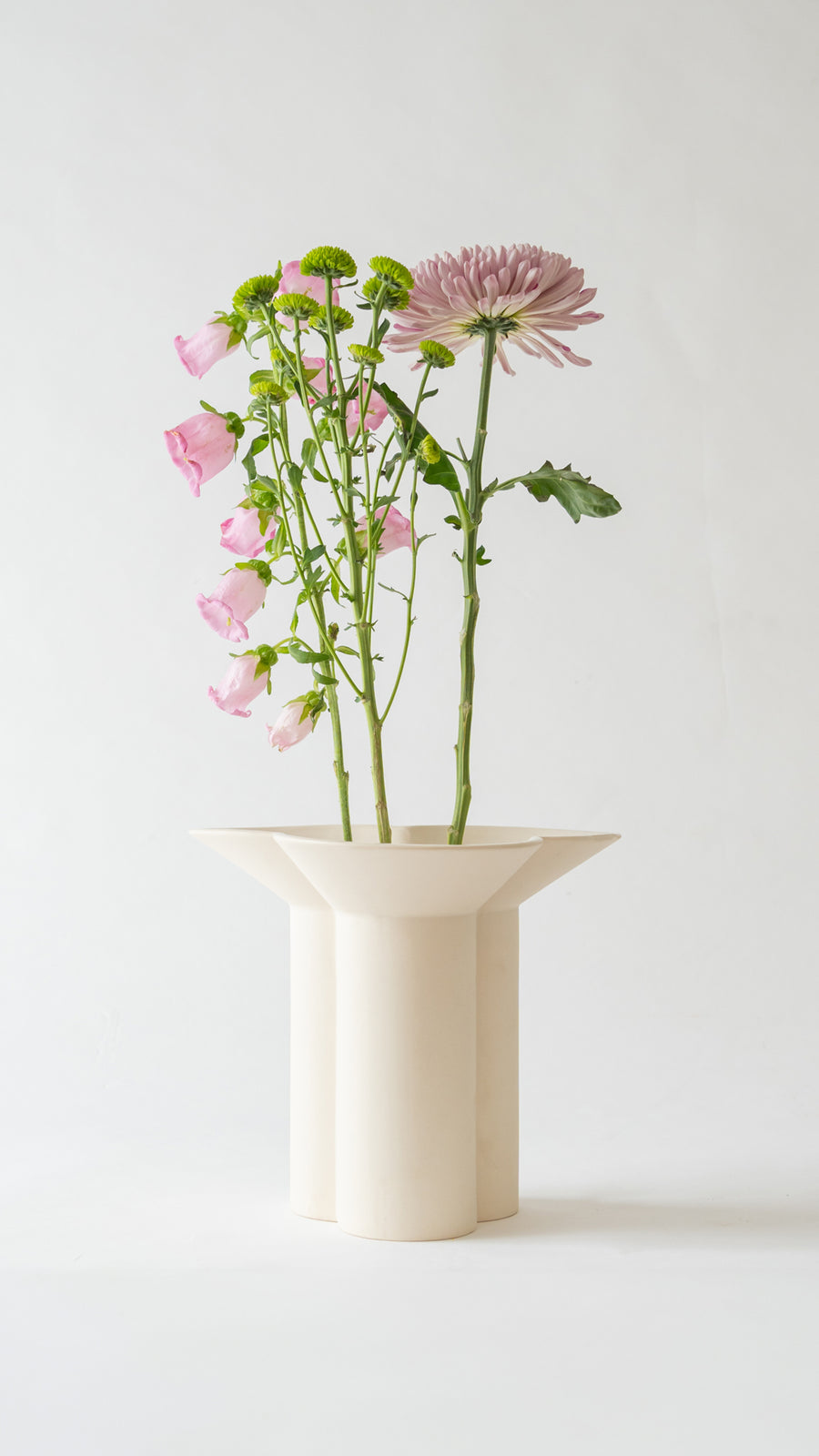 Clover Vase - medium