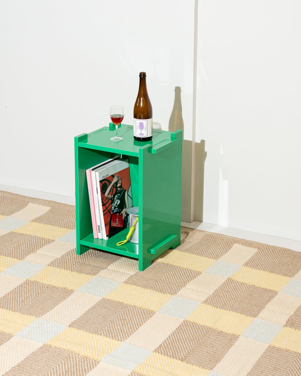 MATIAS MOELLENBACH Assembly Sidetable End table Green