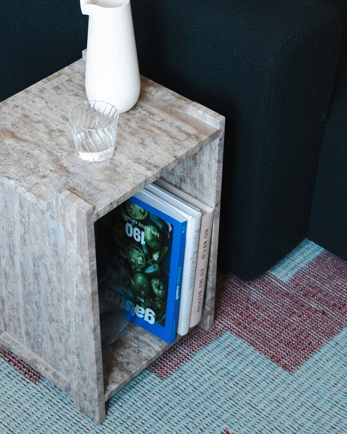 MATIAS MOELLENBACH Assembly Sidetable - Travertine End table Silver Travertine