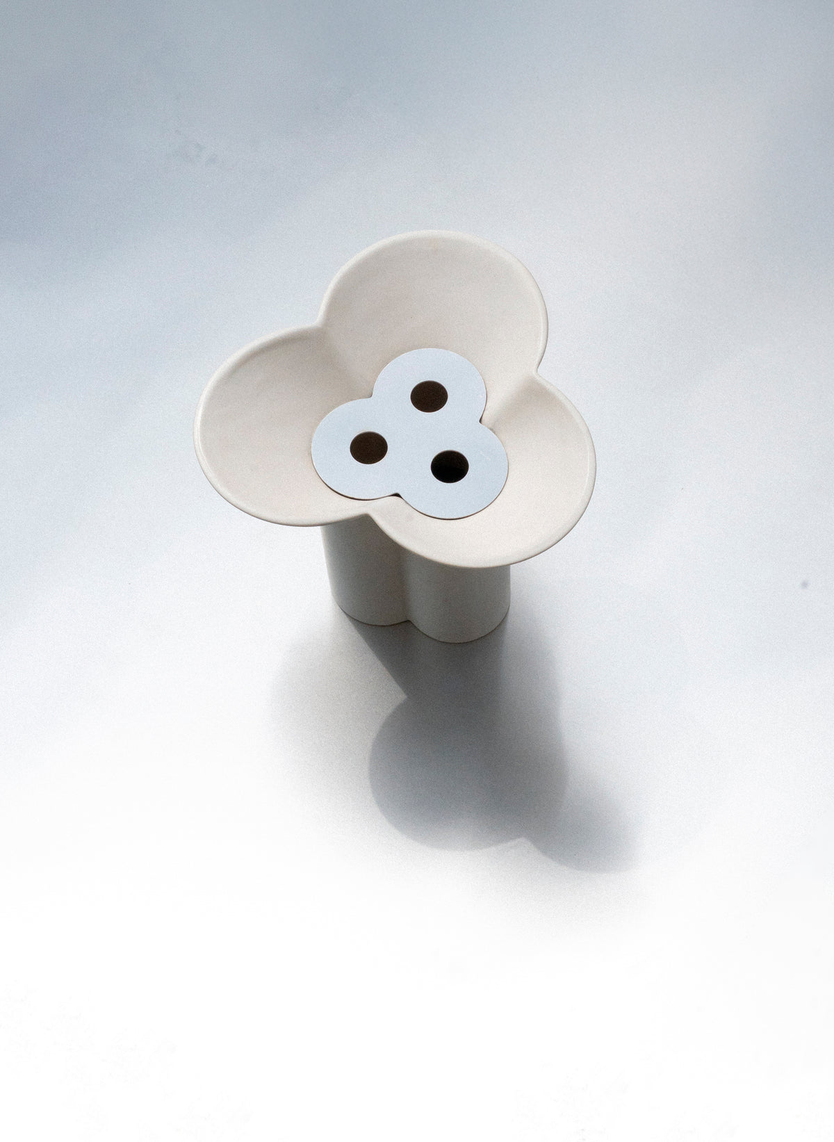Clover Vase - medium