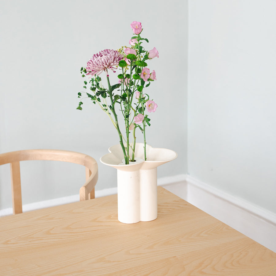 Clover Vase - medium