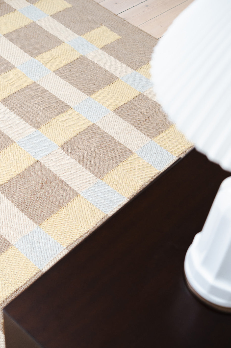 Jute Rug w. Sand Tones