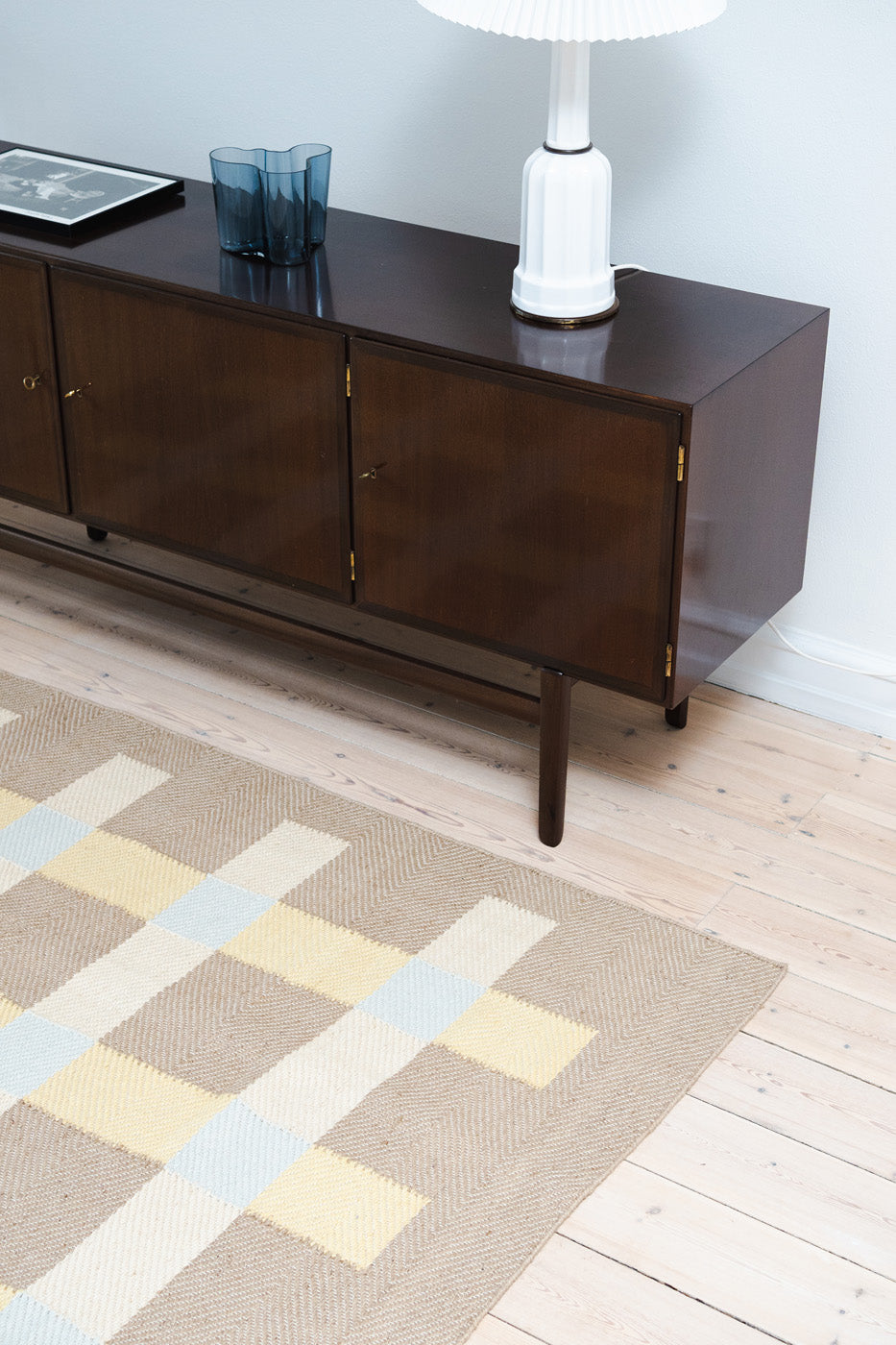 Jute Rug w. Sand Tones