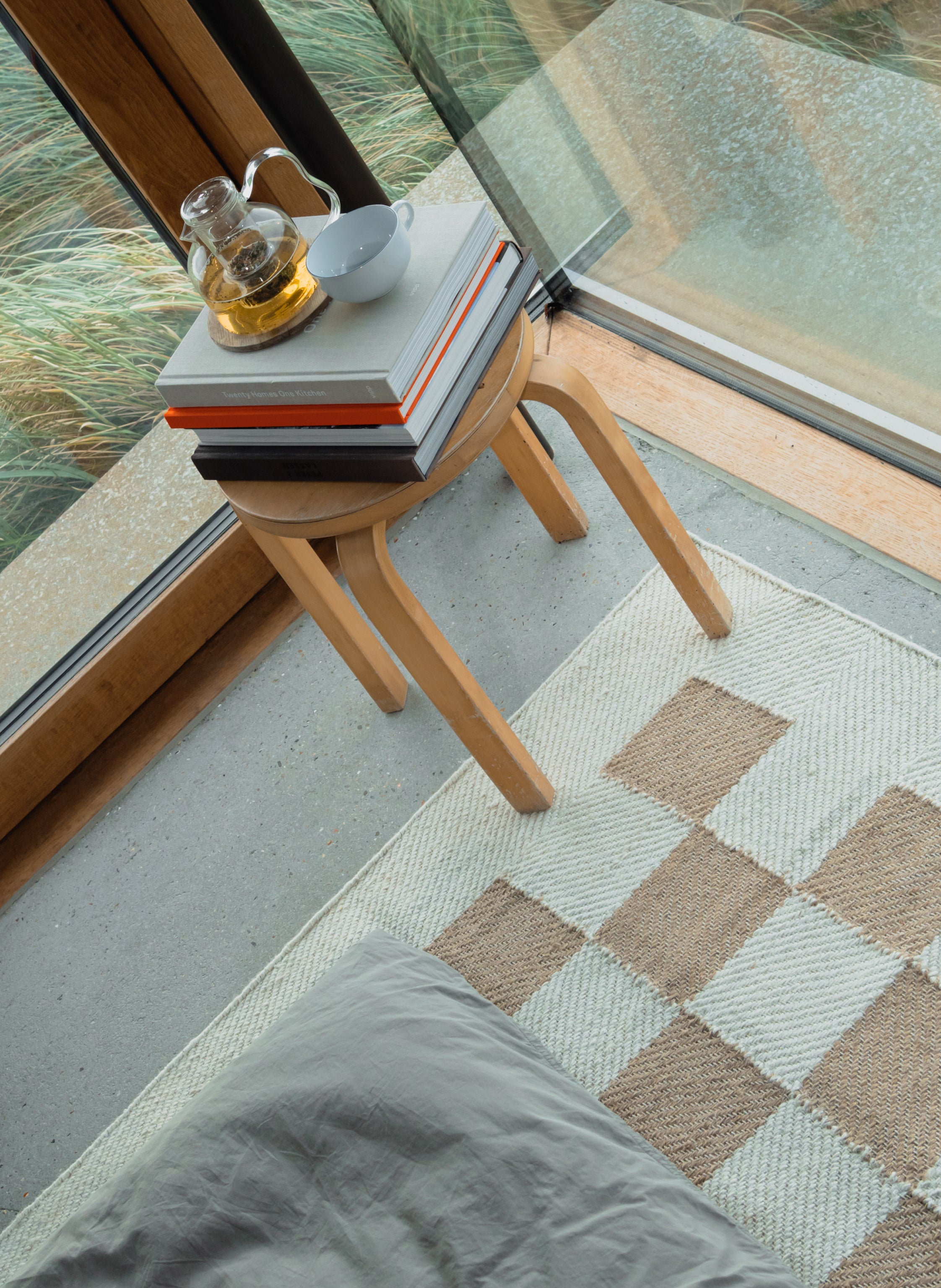 Jute Rug w. Sand checkered
